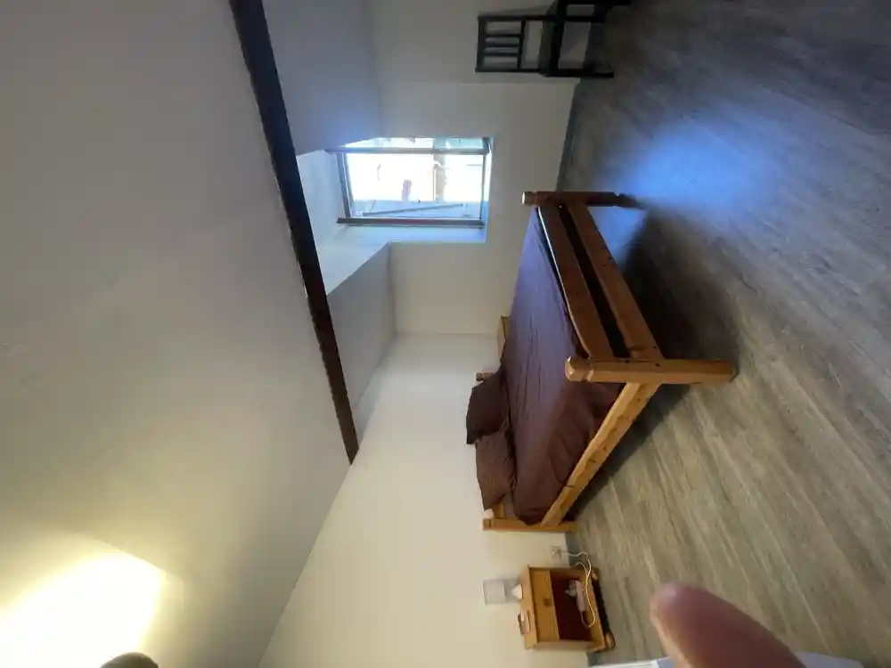 Chambre principale avec lit double