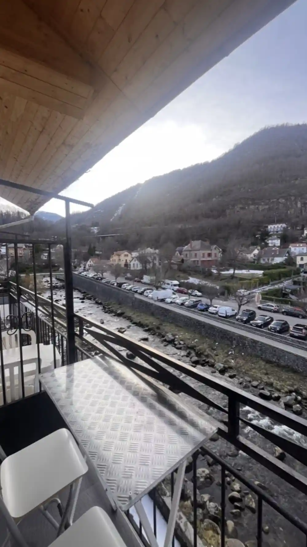 Vue montagne depuis le balcon